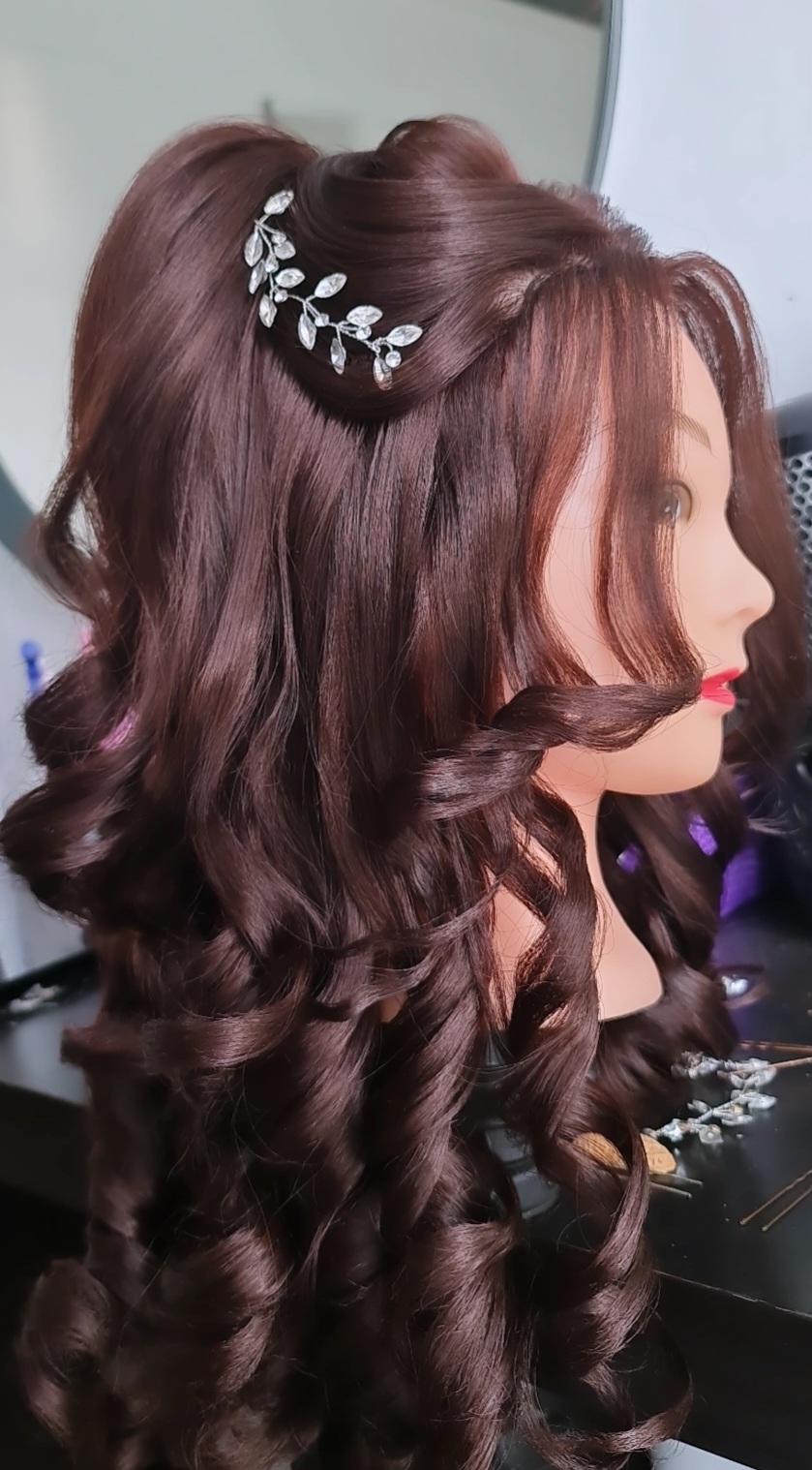 Alia pro Hair & Beauty